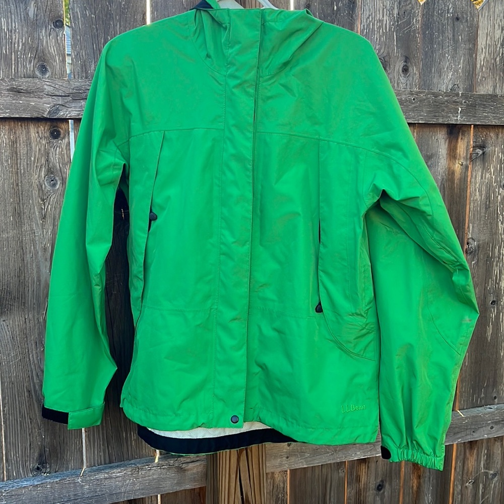 LL Bean green windbreaker women’s size:Small